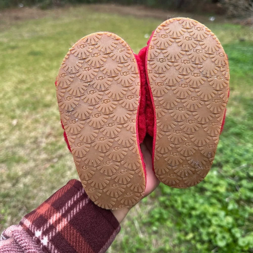 Toddler Ugg slippers with strap